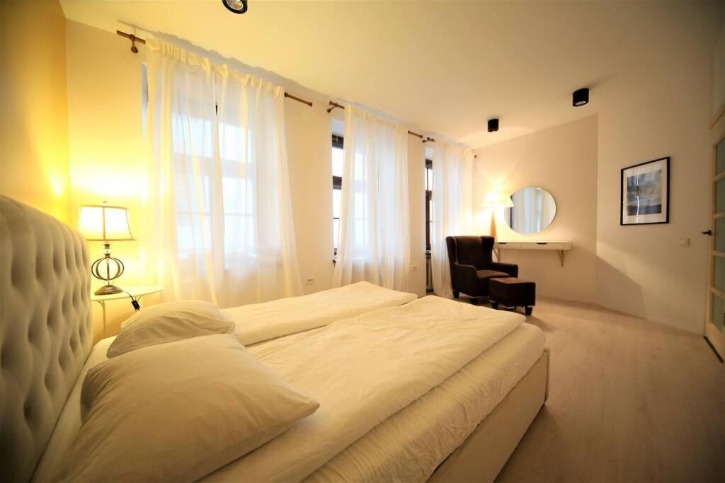 Lovely Two Bedroom In The Old Town Riga Esterno foto
