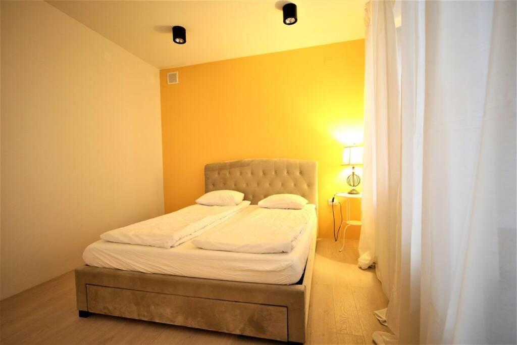 Lovely Two Bedroom In The Old Town Riga Esterno foto