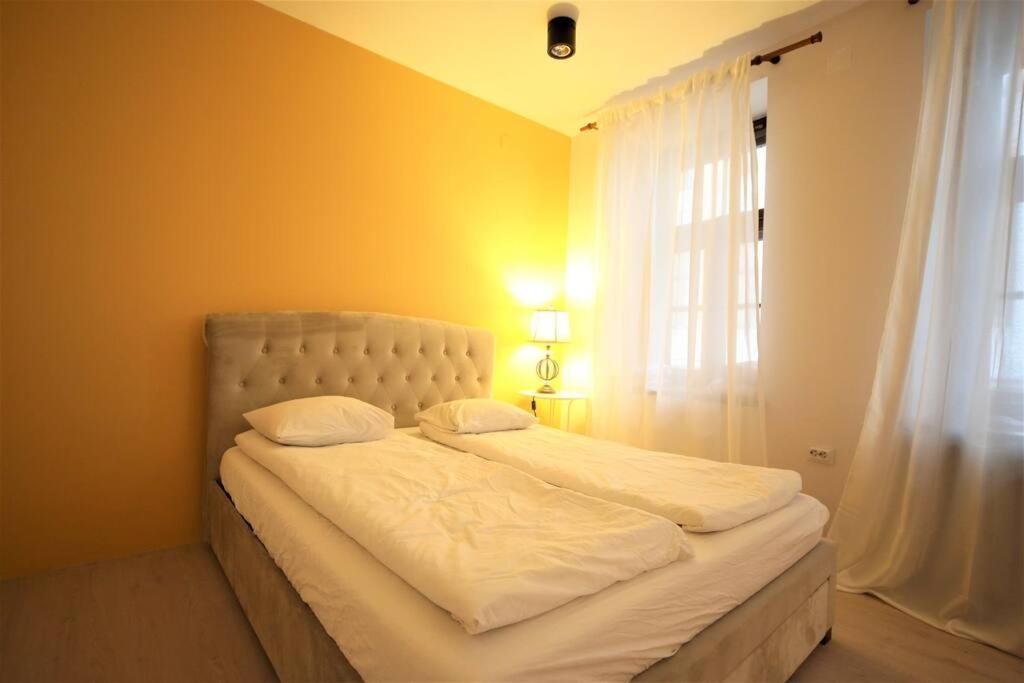 Lovely Two Bedroom In The Old Town Riga Esterno foto